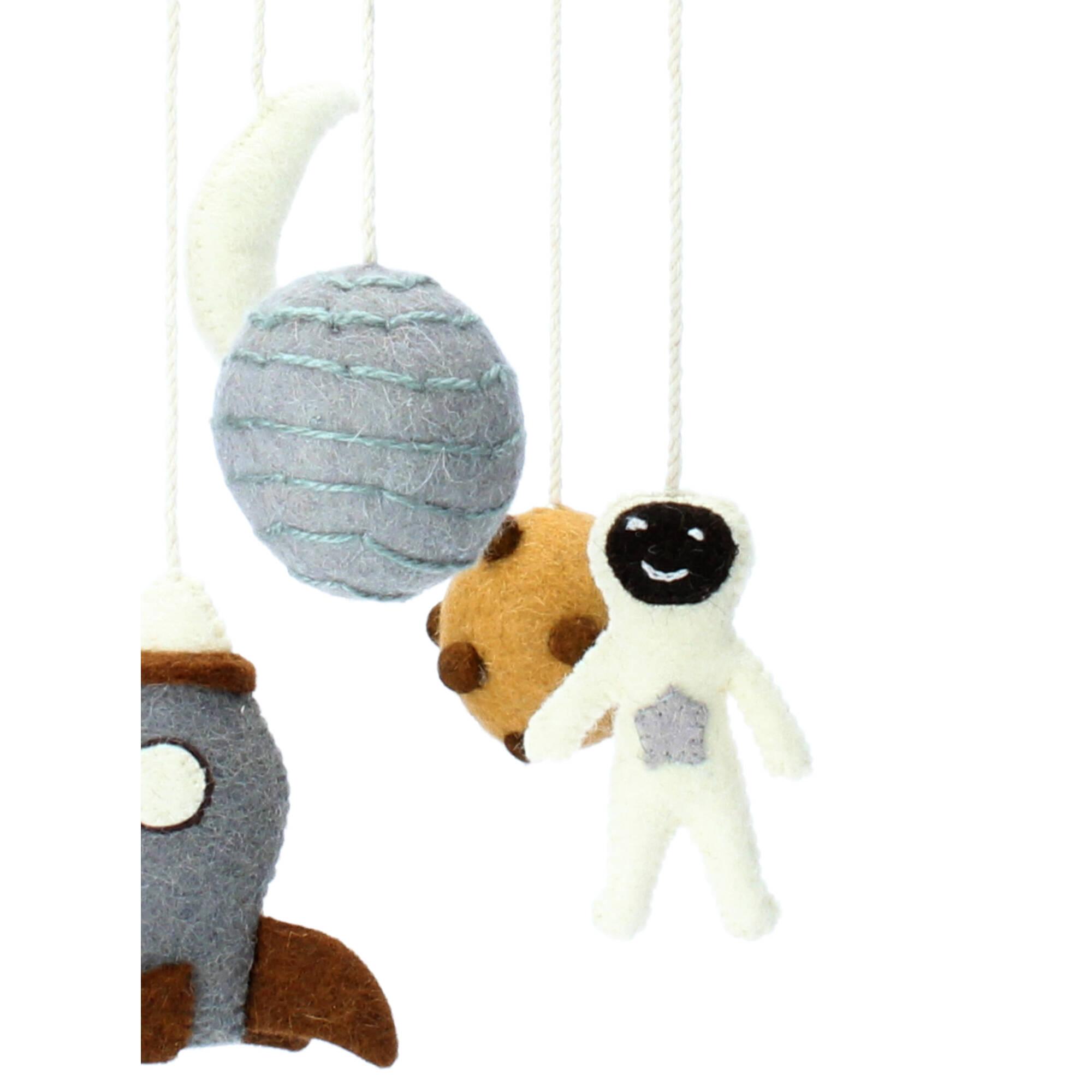 Bloomingville Iduna Mobile Weltraum Astronaut Rakete Planet Wolle