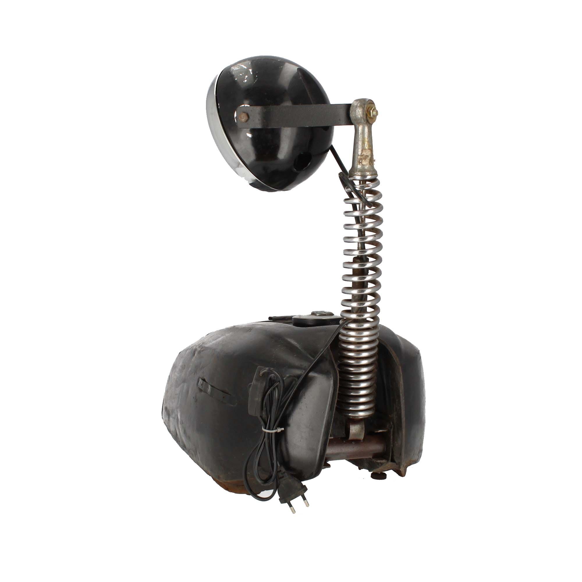 Henrik Steen Tischlampe Tank schwarz