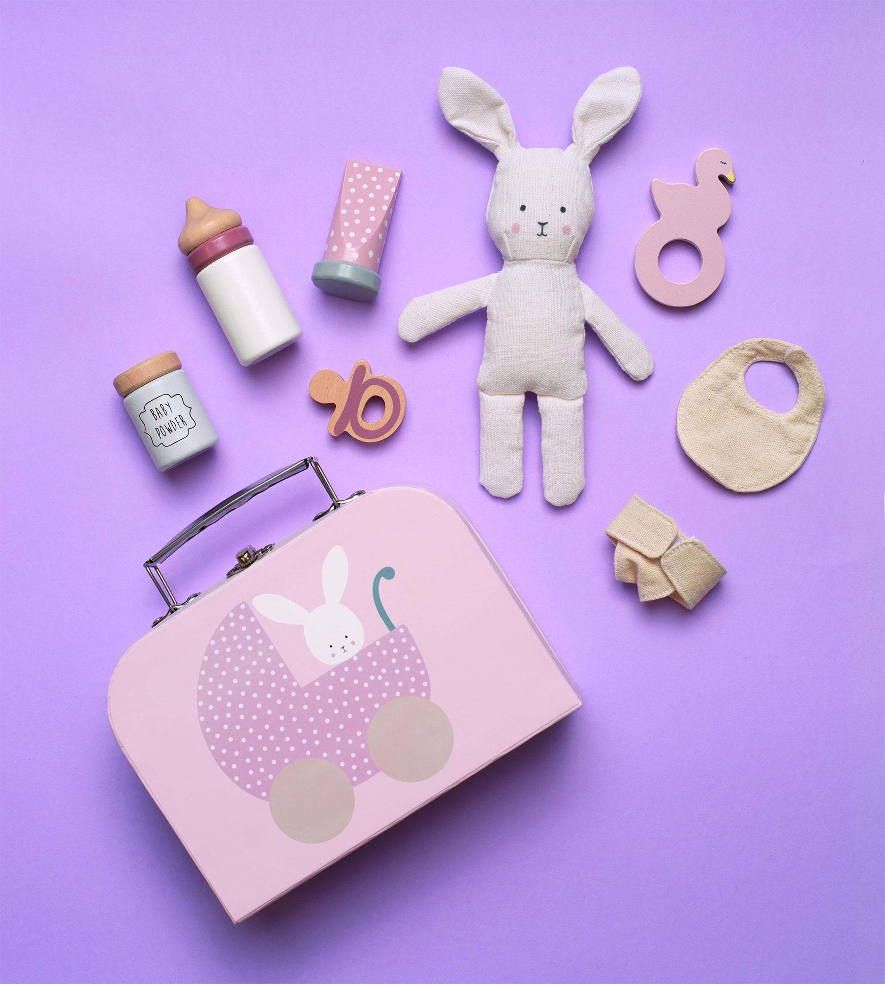 JaBaDaBaDo Spielset Koffer Hase & Babyaccessoires rosa 3+ JaBaDaBaDo Spielset Koffer Hase & Babyaccessoires rosa 3+