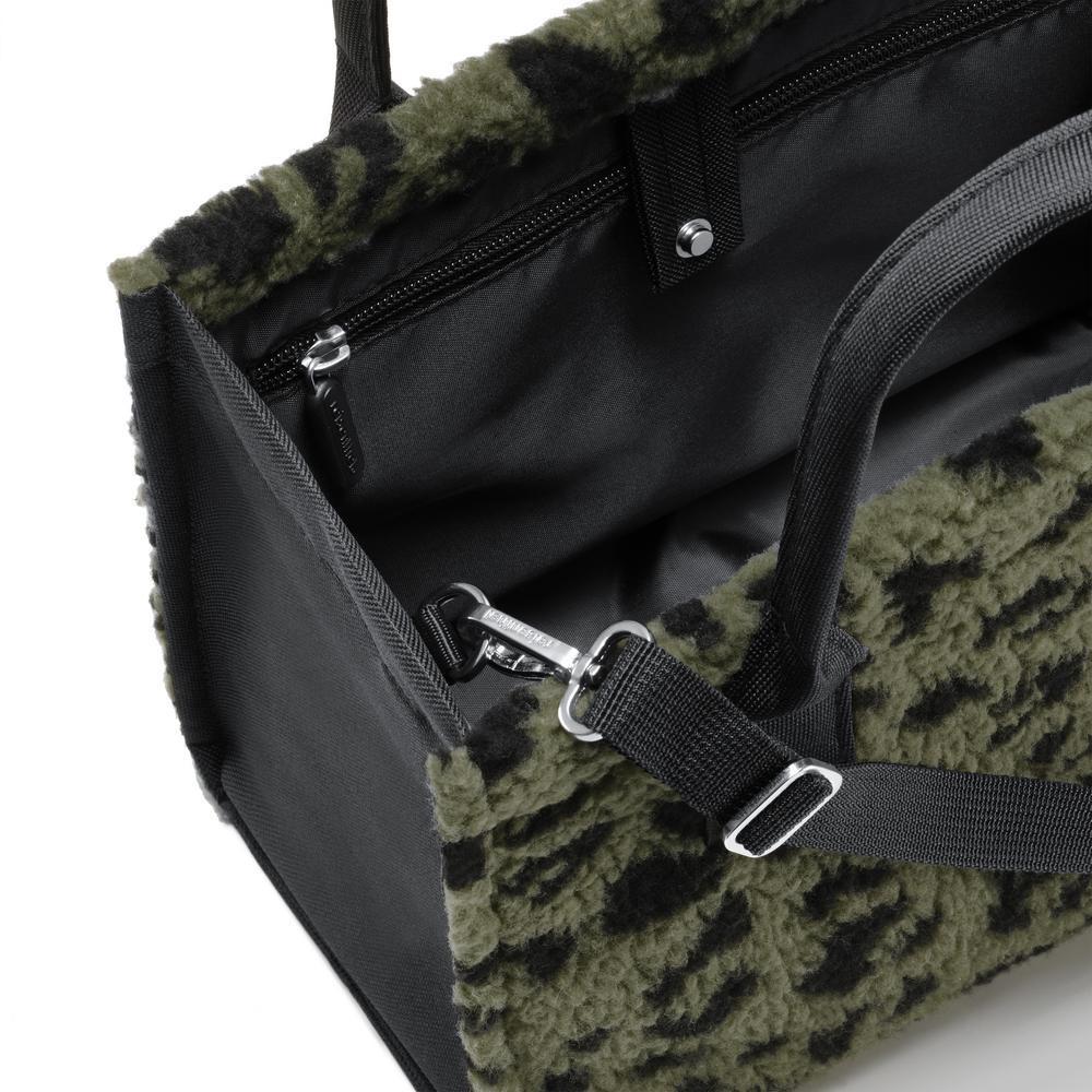reisenthel Handtasche daily shopper XS teddy Leo Olive GN5055 reisenthel Handtasche daily shopper XS teddy Leo Olive GN5055