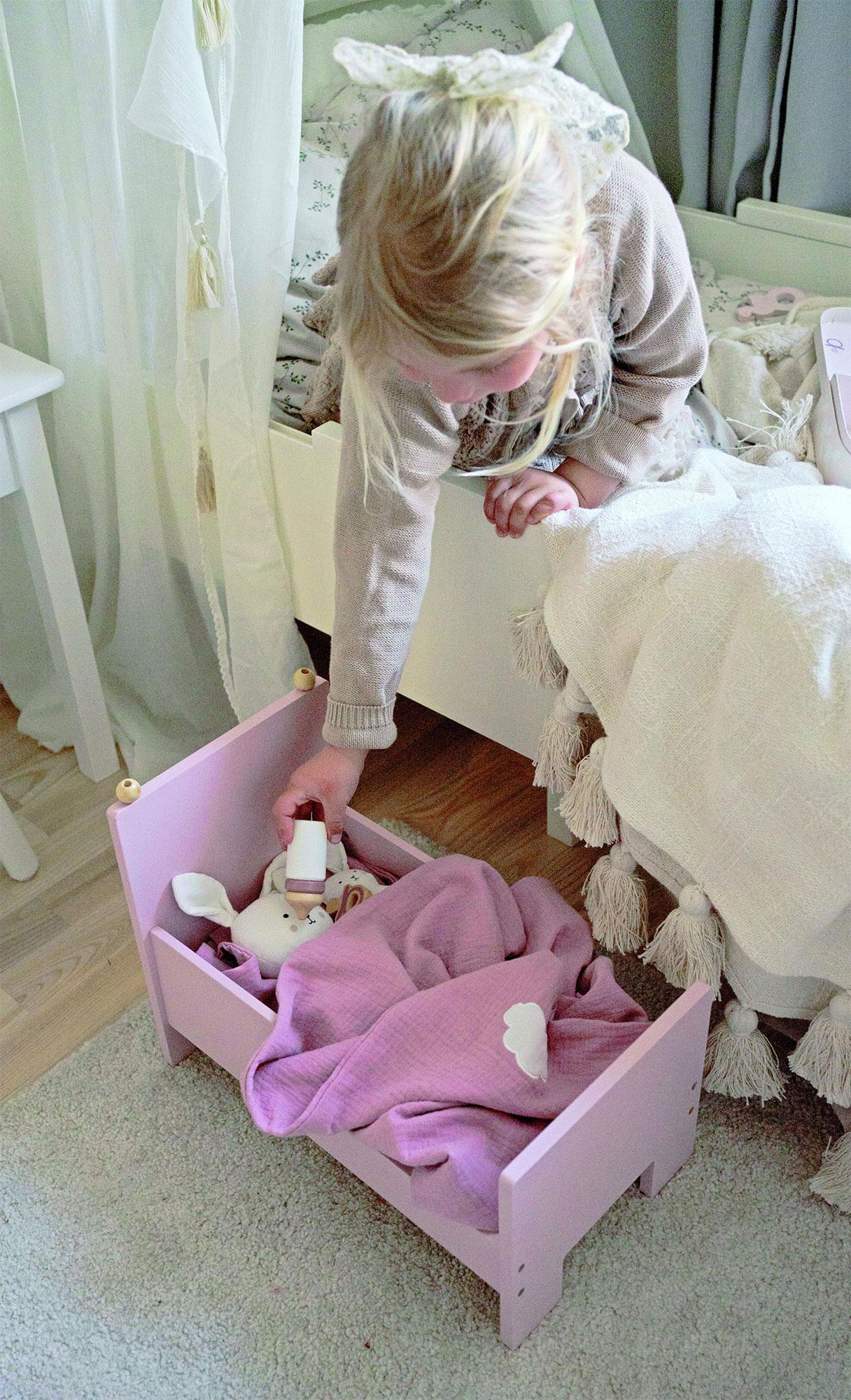 JaBaDaBaDo Puppenbett Puppenmöbel Holz rosa JaBaDaBaDo Puppenbett Puppenmöbel Holz rosa