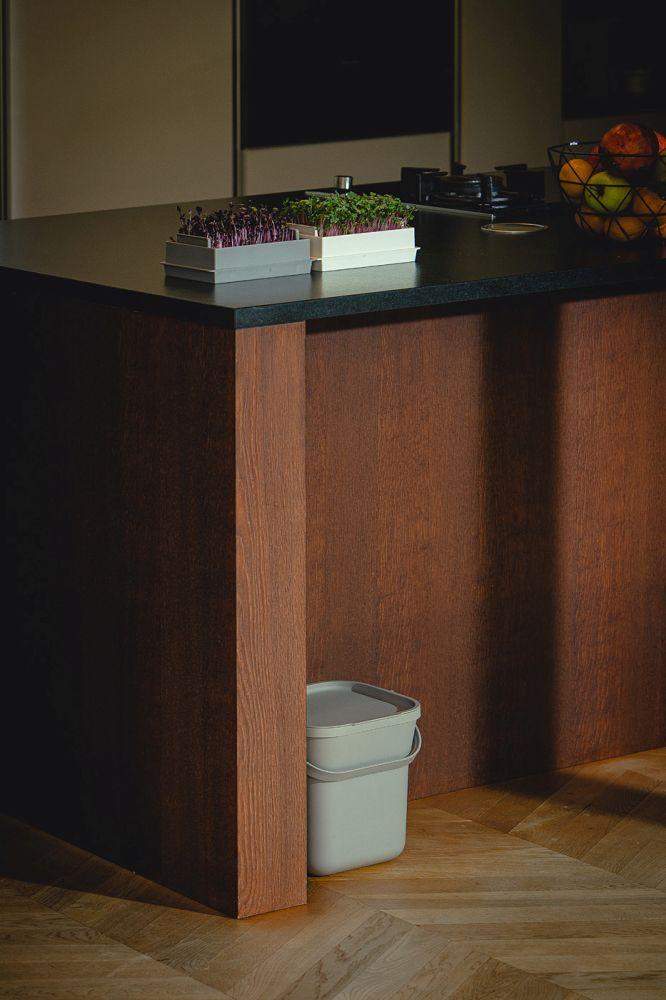 Plastia Biomüll Behälter 6L mit Einsatz Taupe Braun Kaffeesatz