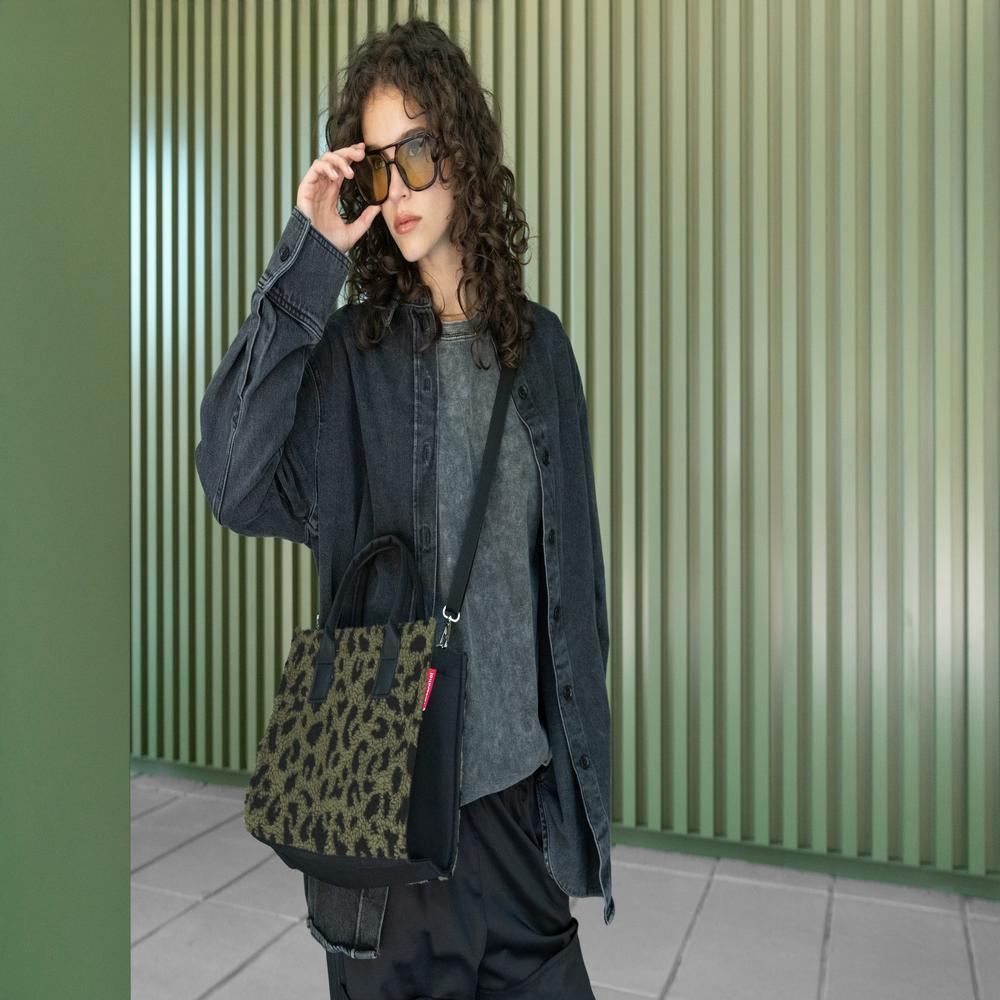 reisenthel Handtasche daily shopper XS teddy Leo Olive GN5055 reisenthel Handtasche daily shopper XS teddy Leo Olive GN5055