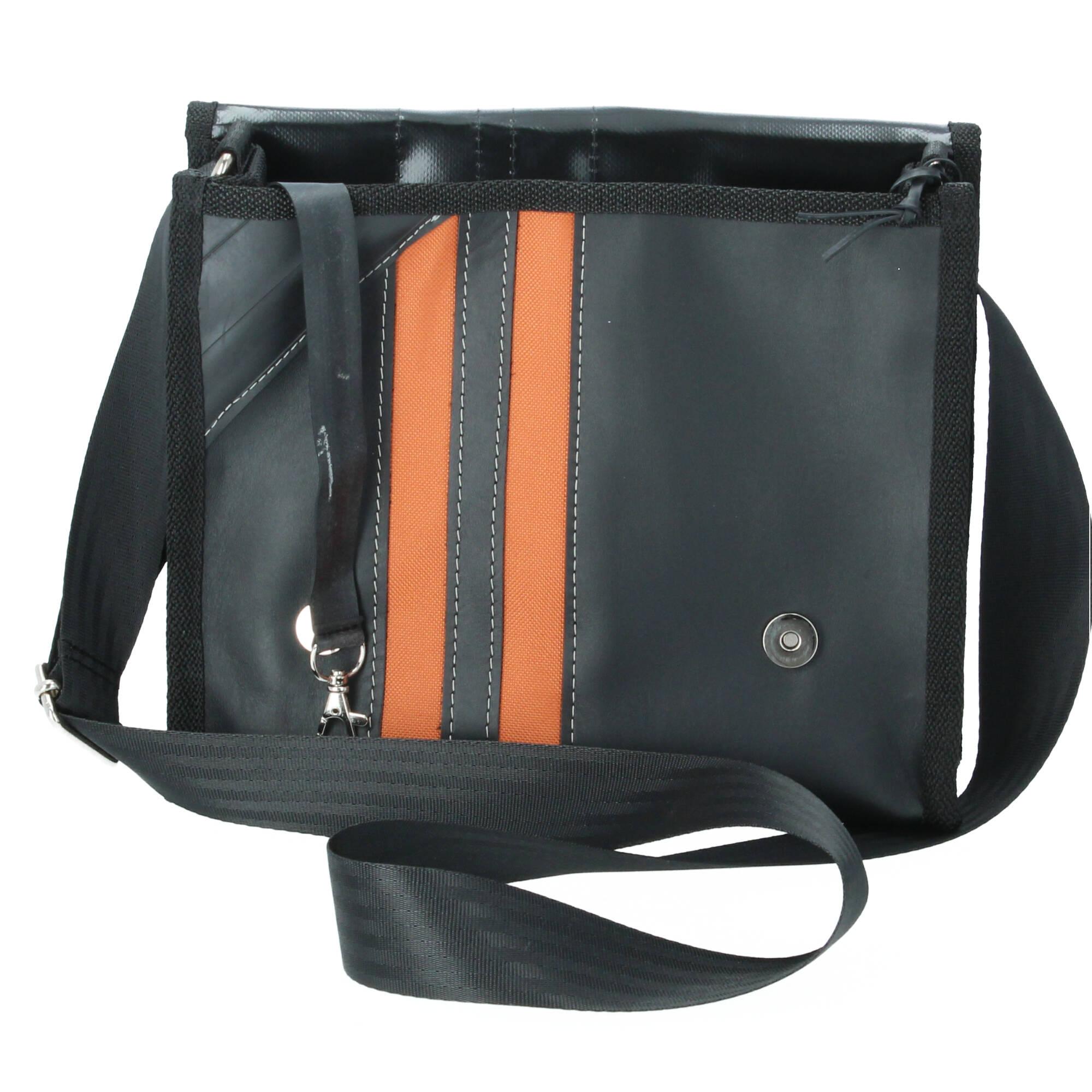 Stef Fauser Schultertasche Radlerengel small Leder 27x24x10 cm schwarz Stef Fauser Schultertasche Radlerengel small Leder 27x24x10 cm schwarz