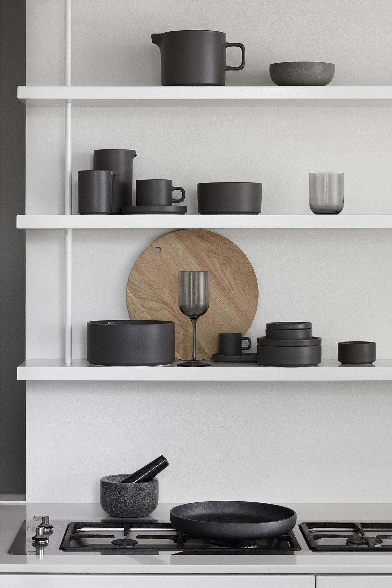 blomus Pilar 2 Teetassen mit Untertasse 200 ml Keramik pewter zinngrau blomus Pilar 2 Teetassen mit Untertasse 200 ml Keramik pewter zinngrau