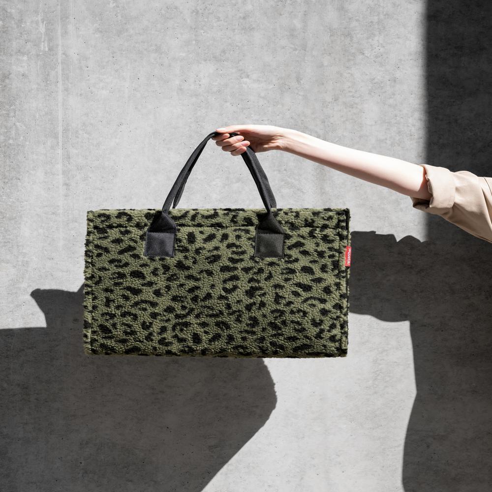 reisenthel Umhängetasche Daily Shopper Teddy Leo Olive