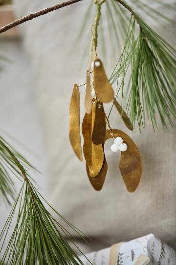 IB Laursen Weihnachtsdeko Mistelzweig 15cm gold m weißen Perlen 57180-17 IB Laursen Weihnachtsdeko Mistelzweig 15cm gold m weißen Perlen 57180-17